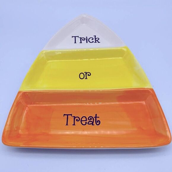 Home Essentials TREAT OUR TREAT 3 section Platter - Picture 1 of 1